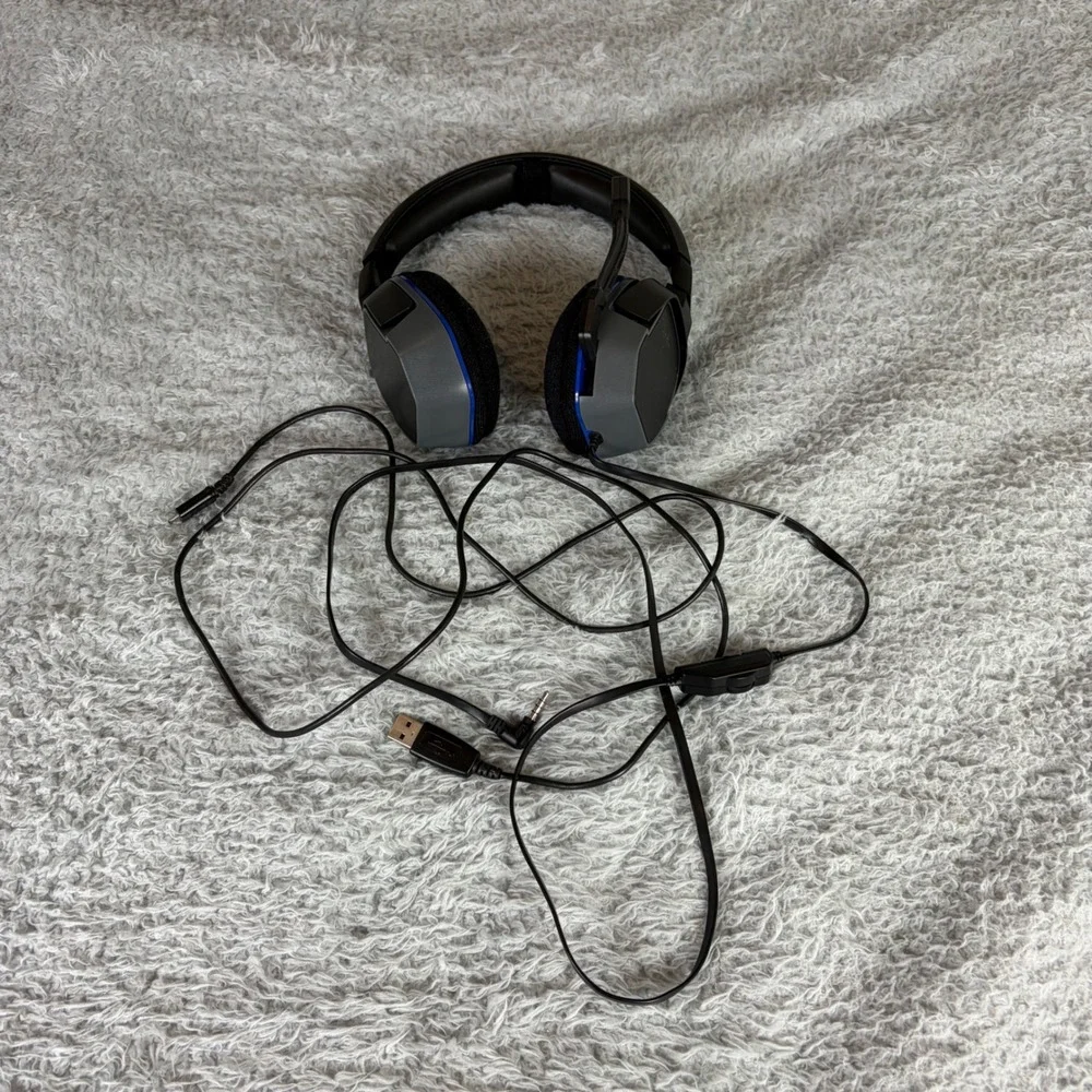 Astro A10 Wired Gaming Headset PlayStation PS5 PS4 PC Grey Blue Flip-to-Mute Mic